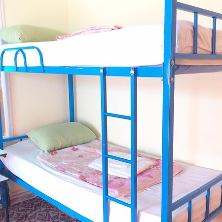 Canal Hostel Шекі Екстер'єр фото