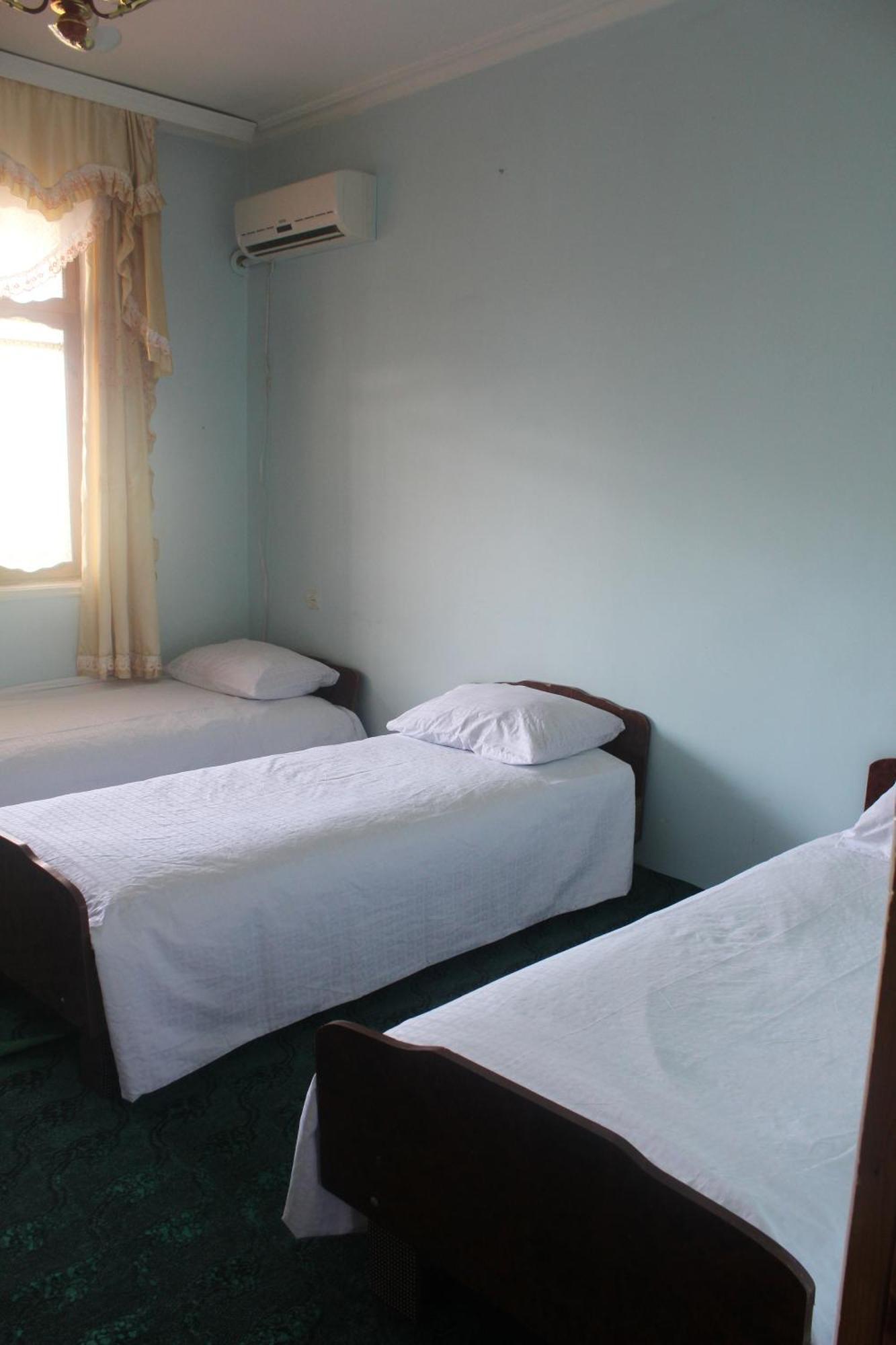 Canal Hostel Шекі Екстер'єр фото