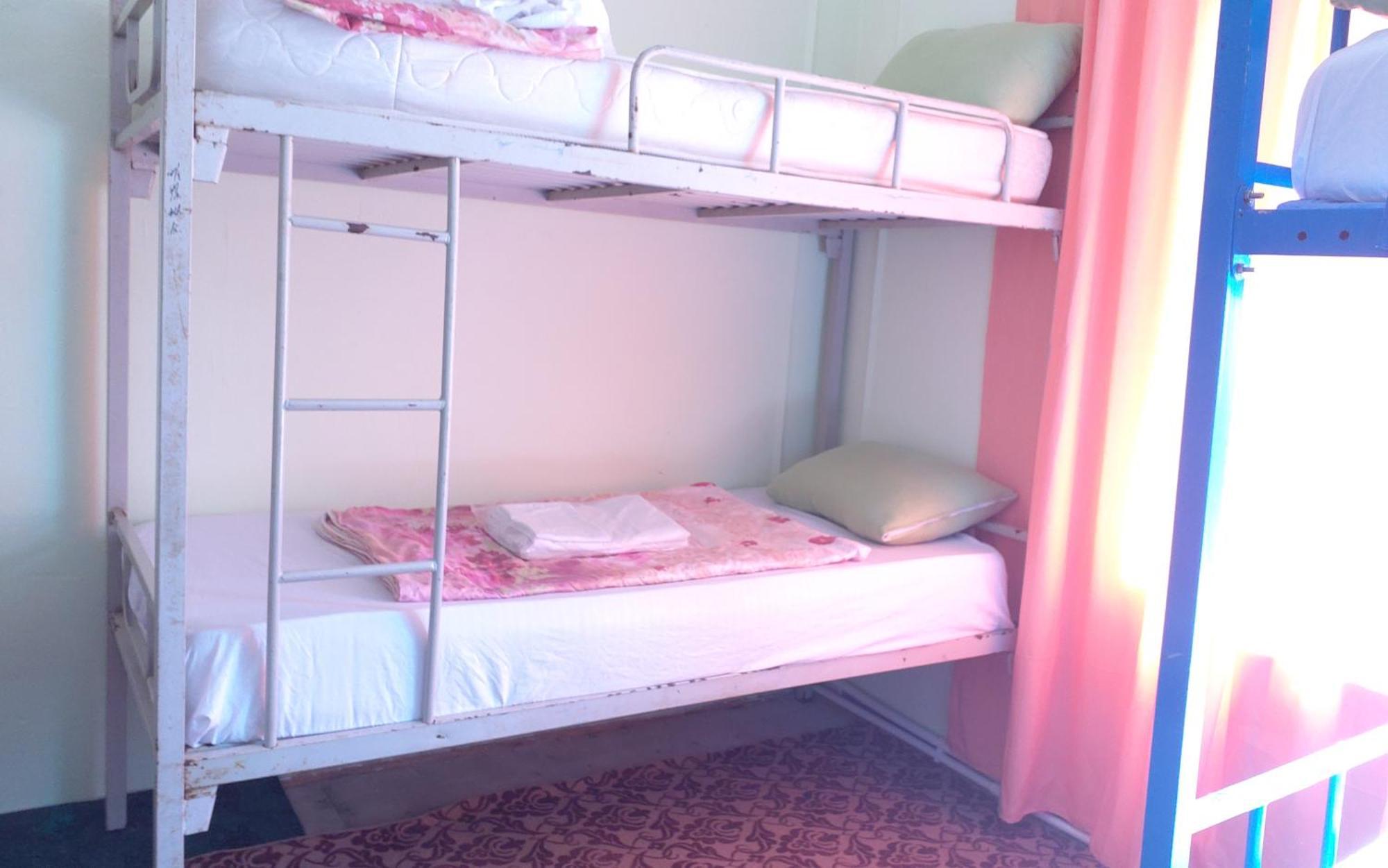 Canal Hostel Шекі Екстер'єр фото
