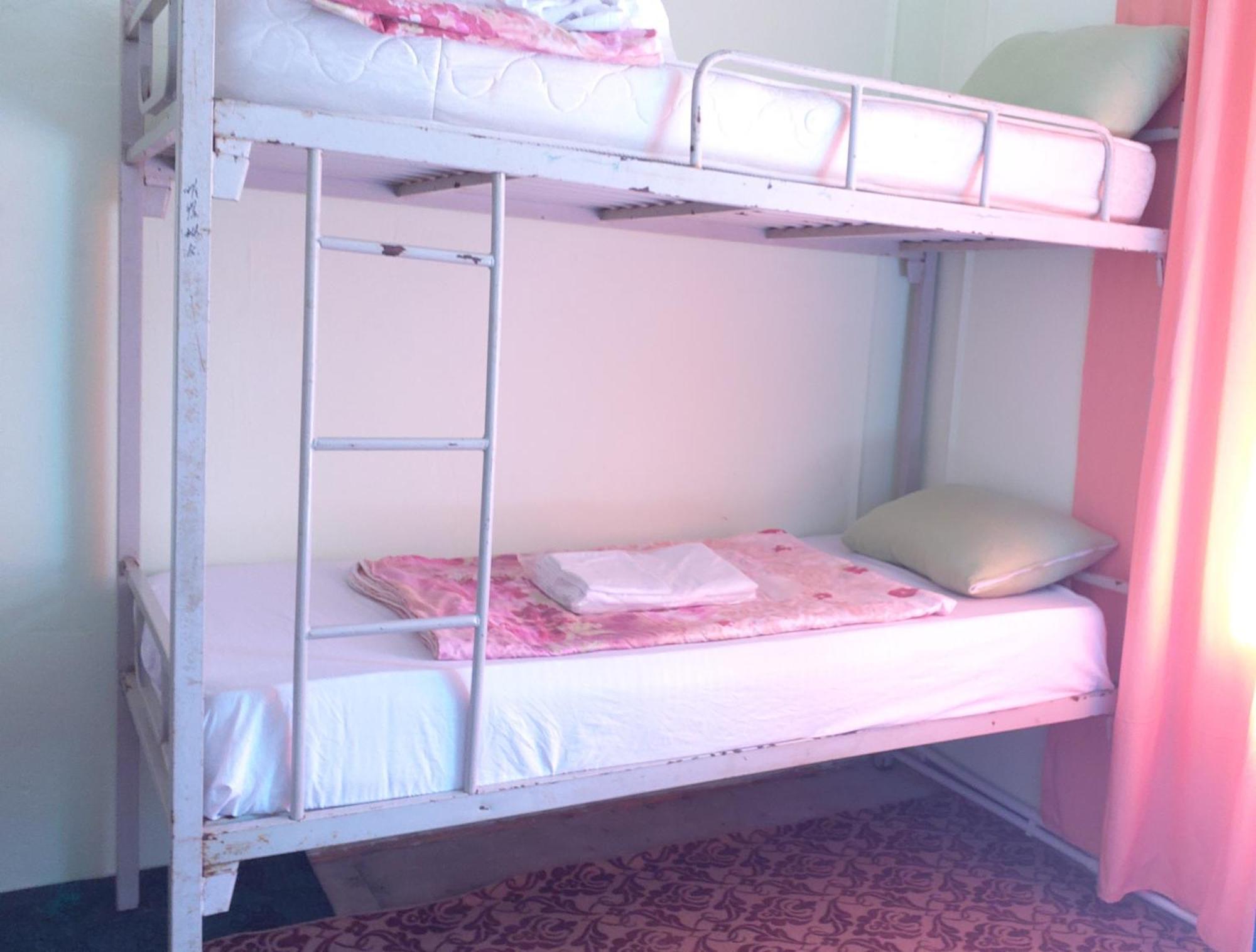 Canal Hostel Шекі Екстер'єр фото