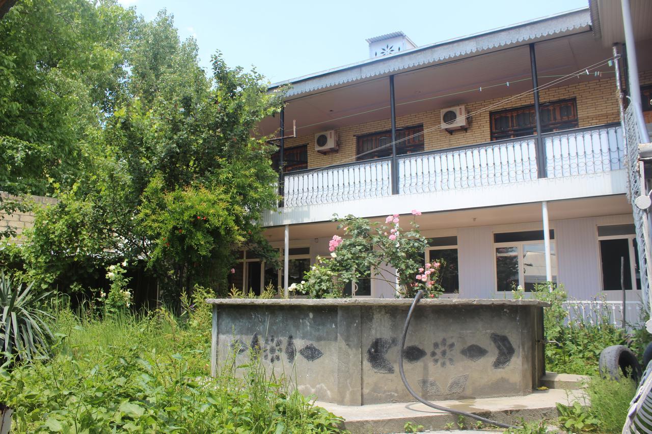 Canal Hostel Шекі Екстер'єр фото
