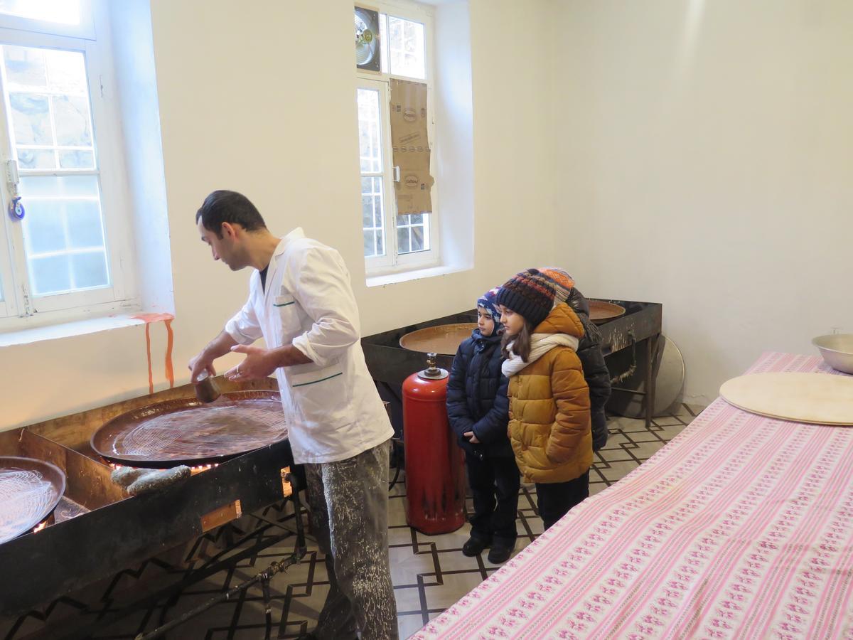 Canal Hostel Шекі Екстер'єр фото